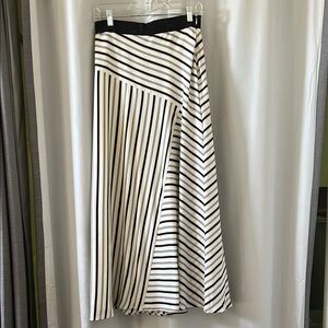 Ann Taylor Black and White Asymmetrical A-Line Maxi Skirt